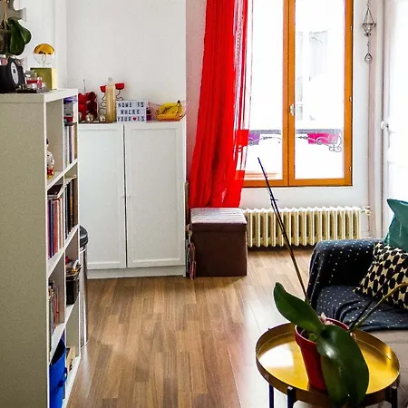 Charming Near Montmartre Appartamento Parigi